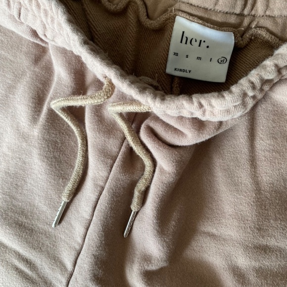 Her Matching Set Brown, Tan, Sweatshirt and Sweatshorts, L, XL - Picture 2 of 3